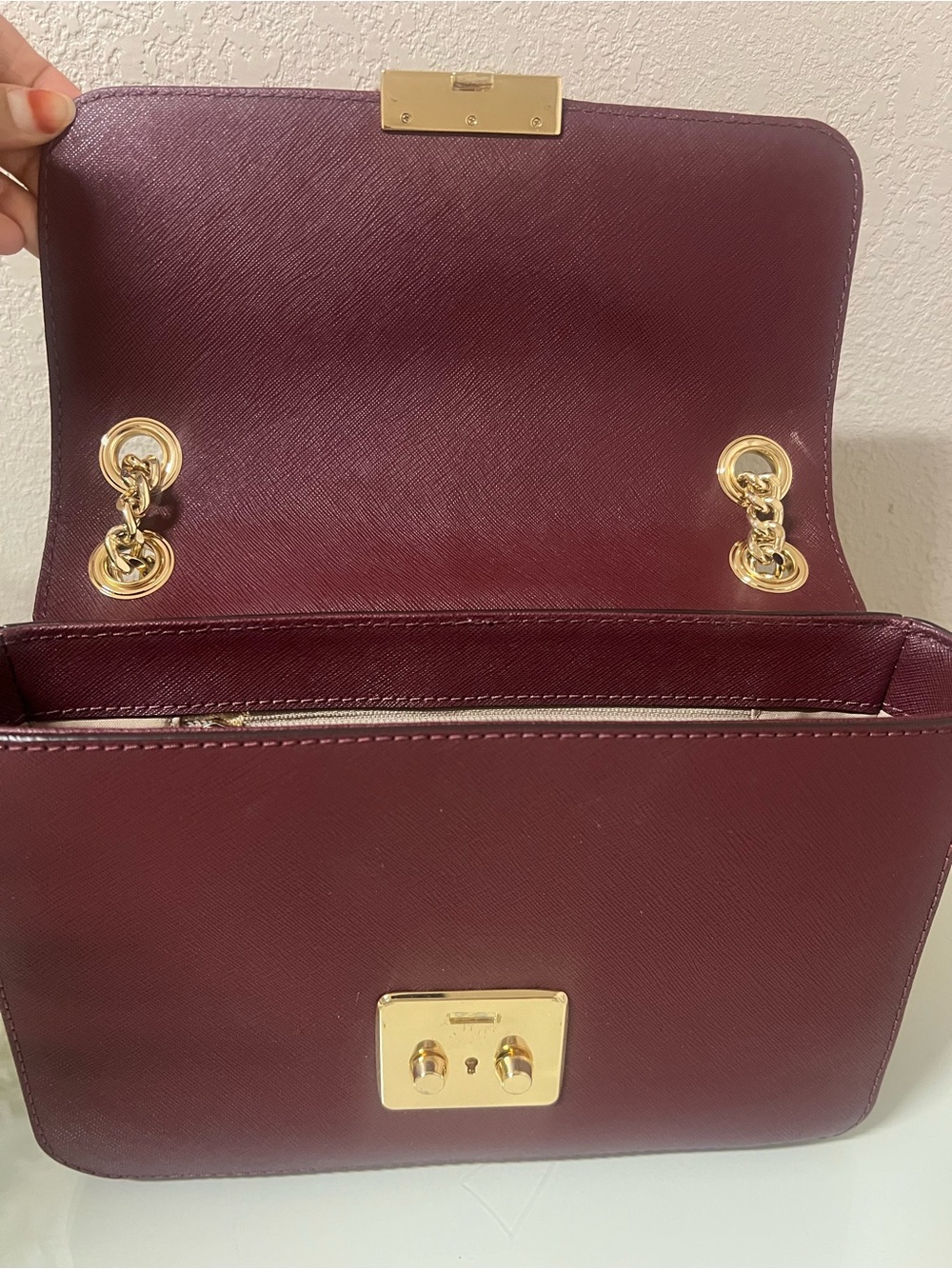 Michael Kors Brandi Medium Saffiano Leather Shoulder Bag In Merlot - Picture 6 of 9